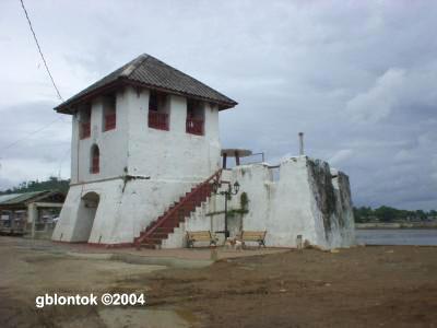 A view from the southeast. The remnant of the tunnel can be found underneath the stairway shown here.
Photo by:: GBLontok (2004)